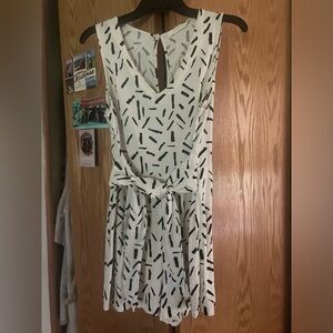 $64 LUSH black and white playsuit romper with attached belt & zip back Sz S M L
